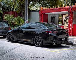 Mazda Mazda 3 - Image 2